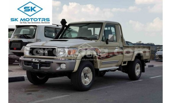 Sayi Imported Toyota Land Cruiser M Mota in Import - Dubai a Ashanti Sayi Imported Toyota Land Cruiser M Mota in Import - Dubai a Ashanti