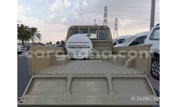 Sayi Imported Toyota Land Cruiser M Mota in Import - Dubai a Ashanti Sayi Imported Toyota Land Cruiser M Mota in Import - Dubai a Ashanti