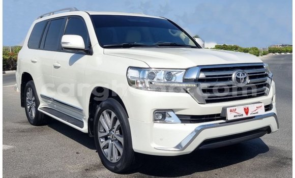 Ra Imported Toyota Land Cruiser funfun Ọkọ̀ in Import - Dubai ni Ashanti Ra Imported Toyota Land Cruiser funfun Ọkọ̀ in Import - Dubai ni Ashanti