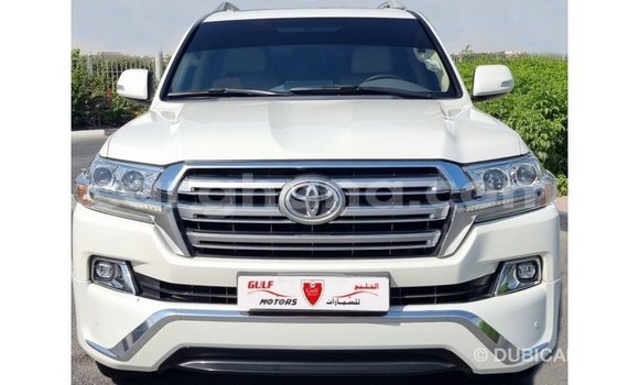 Ra Imported Toyota Land Cruiser funfun Ọkọ̀ in Import - Dubai ni Ashanti Ra Imported Toyota Land Cruiser funfun Ọkọ̀ in Import - Dubai ni Ashanti