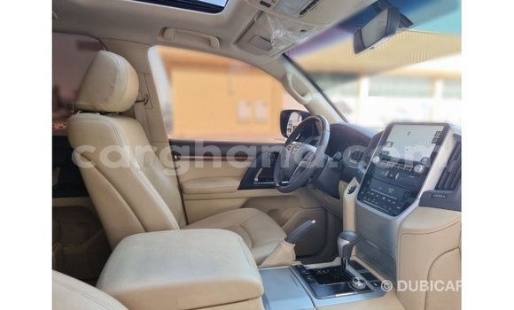 Ra Imported Toyota Land Cruiser funfun Ọkọ̀ in Import - Dubai ni Ashanti Ra Imported Toyota Land Cruiser funfun Ọkọ̀ in Import - Dubai ni Ashanti