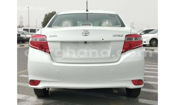 Sayi Imported Toyota Yaris White Mota in Import - Dubai a Ashanti Sayi Imported Toyota Yaris White Mota in Import - Dubai a Ashanti