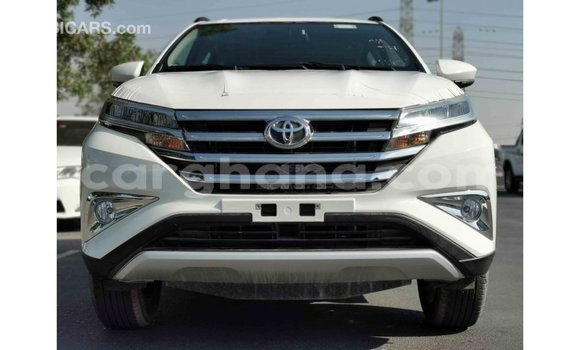 Ra Imported Toyota Rush funfun Ọkọ̀ in Import - Dubai ni Ashanti Ra Imported Toyota Rush funfun Ọkọ̀ in Import - Dubai ni Ashanti