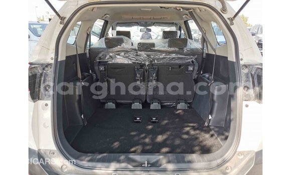 Ra Imported Toyota Rush funfun Ọkọ̀ in Import - Dubai ni Ashanti Ra Imported Toyota Rush funfun Ọkọ̀ in Import - Dubai ni Ashanti