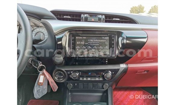 Buy Import Toyota Hilux White Car in Import - Dubai in Ashanti Buy Import Toyota Hilux White Car in Import - Dubai in Ashanti