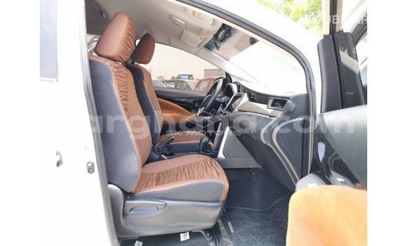 Buy Import Toyota Innova White Car in Import - Dubai in Ashanti Buy Import Toyota Innova White Car in Import - Dubai in Ashanti