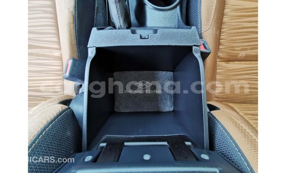 Buy Import Toyota Innova White Car in Import - Dubai in Ashanti Buy Import Toyota Innova White Car in Import - Dubai in Ashanti