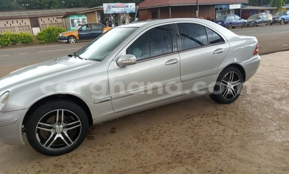 Sayi Na hannu Mercedes-Benz C180 coupe Sauran Mota in Accra a Greater Accra