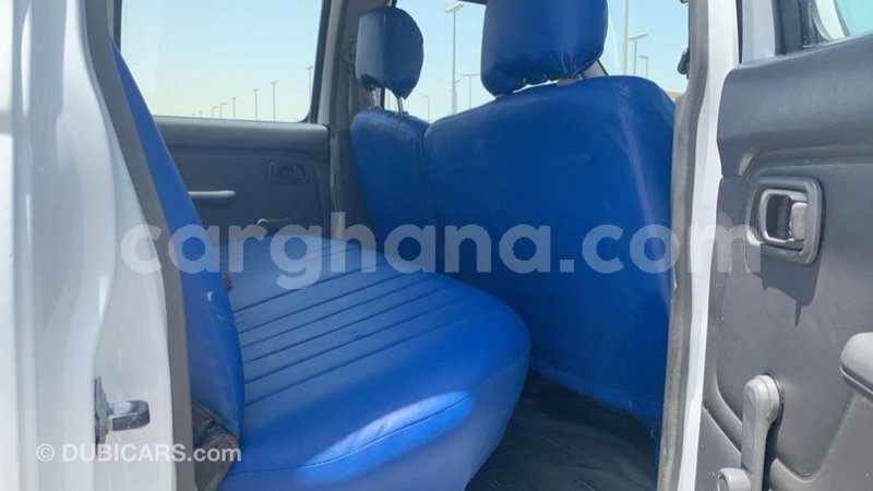 Big with watermark nissan pickup ashanti import dubai 26920