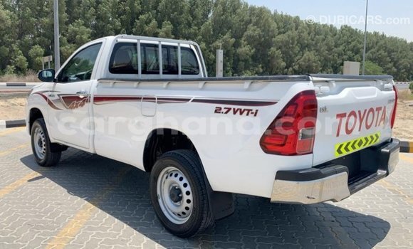 Sayi Imported Toyota Hilux White Mota in Import - Dubai a Ashanti Sayi Imported Toyota Hilux White Mota in Import - Dubai a Ashanti