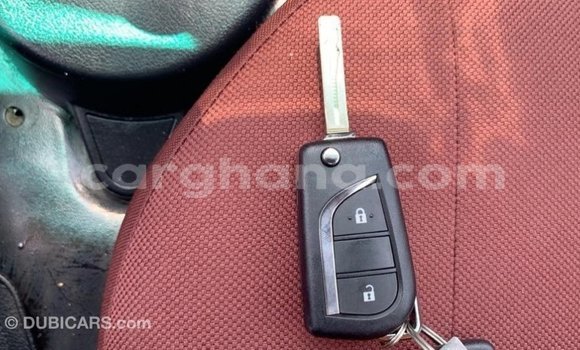 Sayi Imported Toyota Hilux White Mota in Import - Dubai a Ashanti Sayi Imported Toyota Hilux White Mota in Import - Dubai a Ashanti