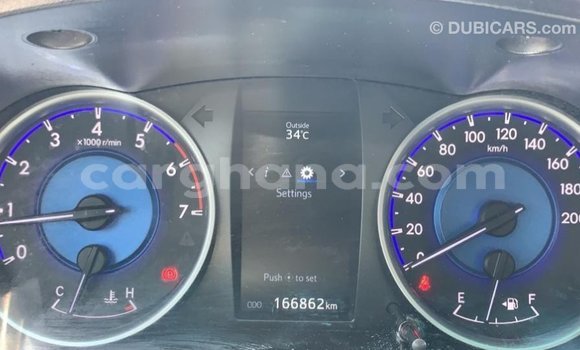 Sayi Imported Toyota Hilux White Mota in Import - Dubai a Ashanti Sayi Imported Toyota Hilux White Mota in Import - Dubai a Ashanti