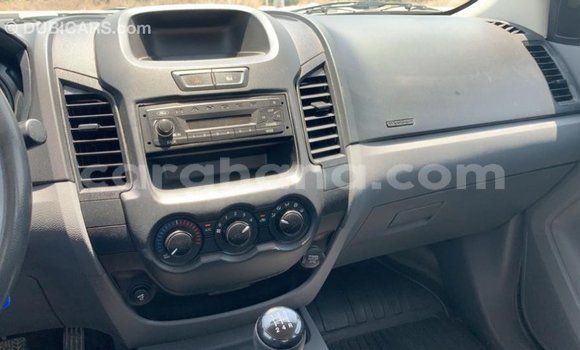Sayi Imported Ford Ranger White Mota in Import - Dubai a Ashanti Sayi Imported Ford Ranger White Mota in Import - Dubai a Ashanti