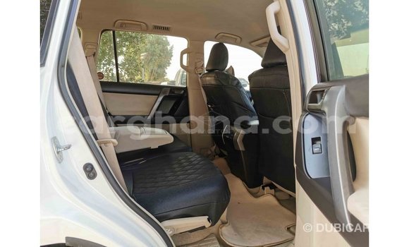 Sayi Imported Toyota Land Cruiser White Mota in Import - Dubai a Ashanti Sayi Imported Toyota Land Cruiser White Mota in Import - Dubai a Ashanti
