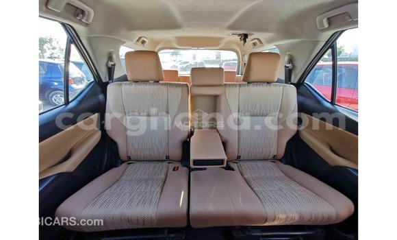 Sayi Imported Toyota Fortuner White Mota in Import - Dubai a Ashanti Sayi Imported Toyota Fortuner White Mota in Import - Dubai a Ashanti