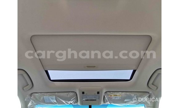 Sayi Imported Toyota Land Cruiser White Mota in Import - Dubai a Ashanti Sayi Imported Toyota Land Cruiser White Mota in Import - Dubai a Ashanti