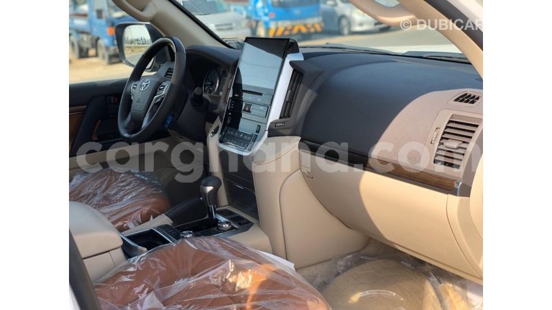 Big with watermark toyota land cruiser ashanti import dubai 26947