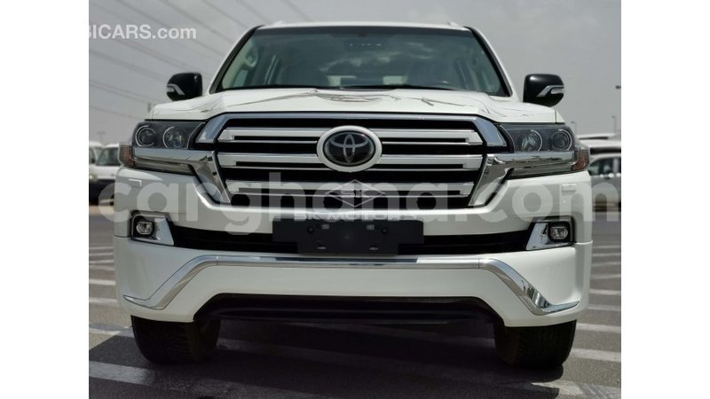 Big with watermark toyota land cruiser ashanti import dubai 26963