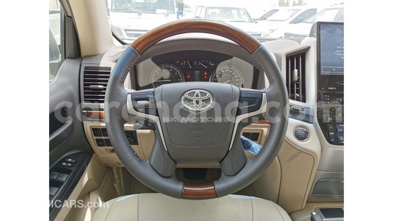 Big with watermark toyota land cruiser ashanti import dubai 26963