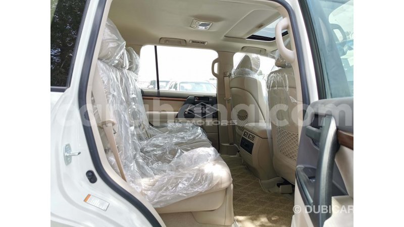 Big with watermark toyota land cruiser ashanti import dubai 26963