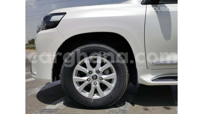 Big with watermark toyota land cruiser ashanti import dubai 26963