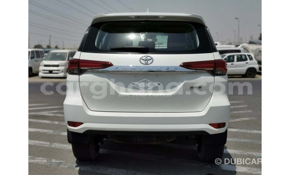Buy Import Toyota Fortuner White Car in Import - Dubai in Ashanti Buy Import Toyota Fortuner White Car in Import - Dubai in Ashanti