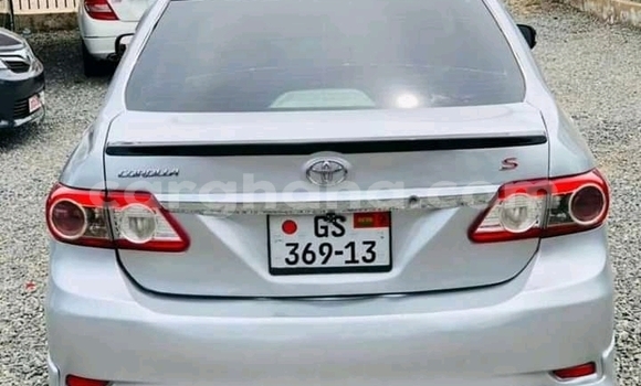 Ra Àlòkù Toyota Corolla funfun Ọkọ̀ in Accra ni Greater Accra Ra Àlòkù Toyota Corolla funfun Ọkọ̀ in Accra ni Greater Accra