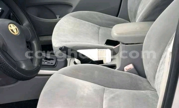 Ra Àlòkù Toyota Corolla funfun Ọkọ̀ in Accra ni Greater Accra Ra Àlòkù Toyota Corolla funfun Ọkọ̀ in Accra ni Greater Accra