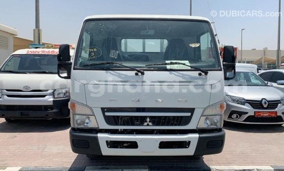 Buy Import Mitsubishi Carisma White Car in Import - Dubai in Ashanti Buy Import Mitsubishi Carisma White Car in Import - Dubai in Ashanti