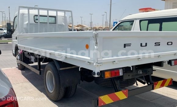 Buy Import Mitsubishi Carisma White Car in Import - Dubai in Ashanti Buy Import Mitsubishi Carisma White Car in Import - Dubai in Ashanti