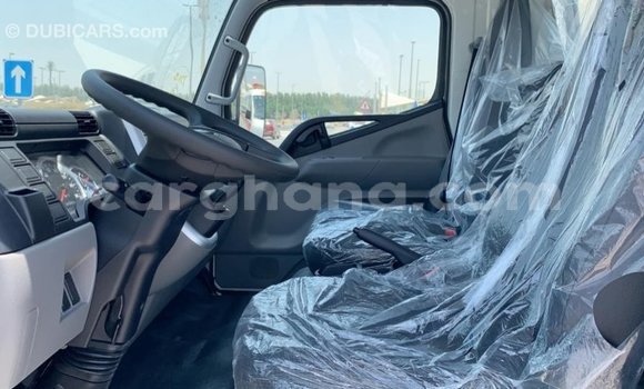 Buy Import Mitsubishi Carisma White Car in Import - Dubai in Ashanti Buy Import Mitsubishi Carisma White Car in Import - Dubai in Ashanti