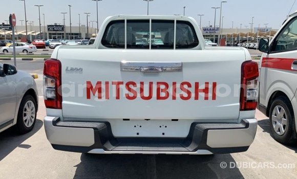 Buy Import Mitsubishi L200 White Car in Import - Dubai in Ashanti Buy Import Mitsubishi L200 White Car in Import - Dubai in Ashanti