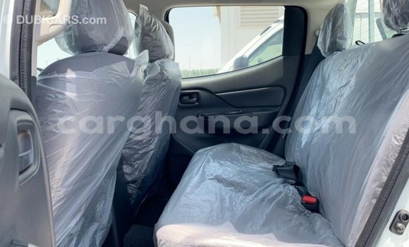 Buy Import Mitsubishi L200 White Car in Import - Dubai in Ashanti Buy Import Mitsubishi L200 White Car in Import - Dubai in Ashanti