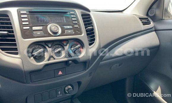 Buy Import Mitsubishi L200 White Car in Import - Dubai in Ashanti Buy Import Mitsubishi L200 White Car in Import - Dubai in Ashanti