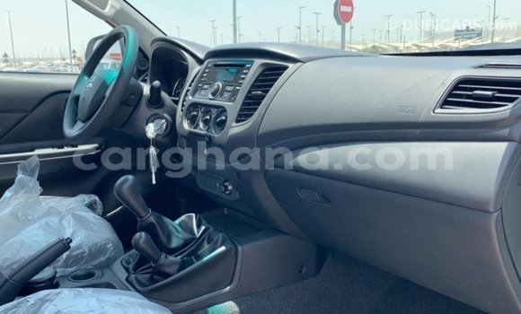 Buy Import Mitsubishi L200 White Car in Import - Dubai in Ashanti Buy Import Mitsubishi L200 White Car in Import - Dubai in Ashanti