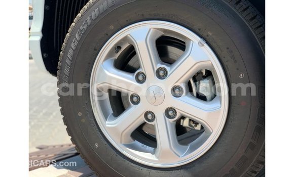 Buy Import Mitsubishi L200 White Car in Import - Dubai in Ashanti Buy Import Mitsubishi L200 White Car in Import - Dubai in Ashanti
