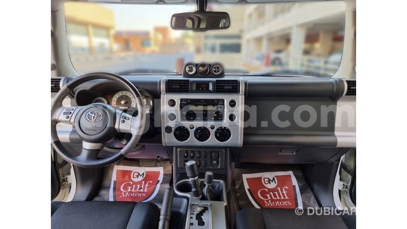 Big with watermark toyota fj cruiser ashanti import dubai 27027