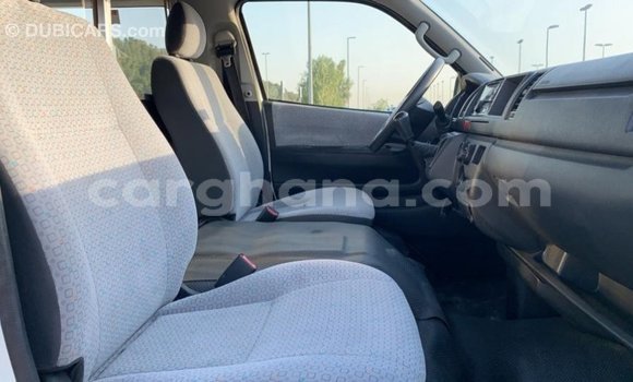 Sayi Imported Toyota Hiace White Mota in Import - Dubai a Ashanti Sayi Imported Toyota Hiace White Mota in Import - Dubai a Ashanti
