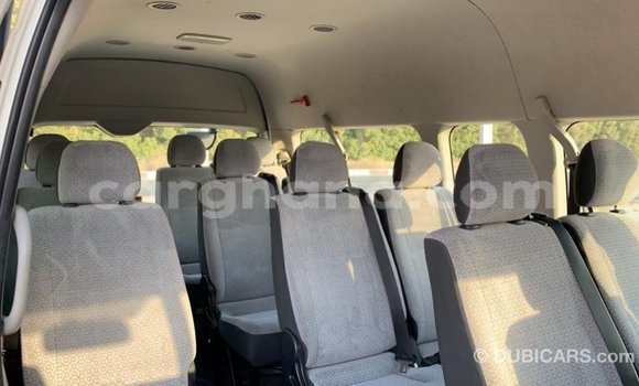 Sayi Imported Toyota Hiace White Mota in Import - Dubai a Ashanti Sayi Imported Toyota Hiace White Mota in Import - Dubai a Ashanti