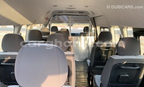 Sayi Imported Toyota Hiace White Mota in Import - Dubai a Ashanti Sayi Imported Toyota Hiace White Mota in Import - Dubai a Ashanti