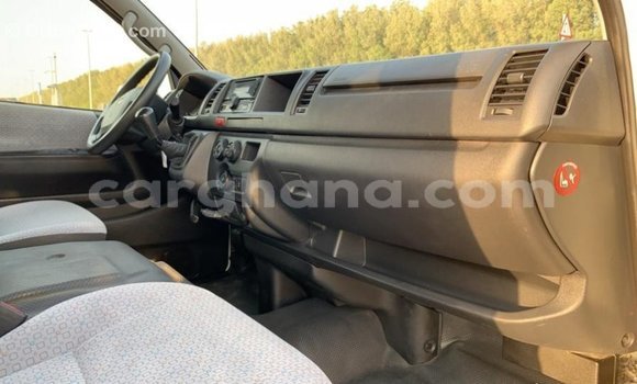 Sayi Imported Toyota Hiace White Mota in Import - Dubai a Ashanti Sayi Imported Toyota Hiace White Mota in Import - Dubai a Ashanti