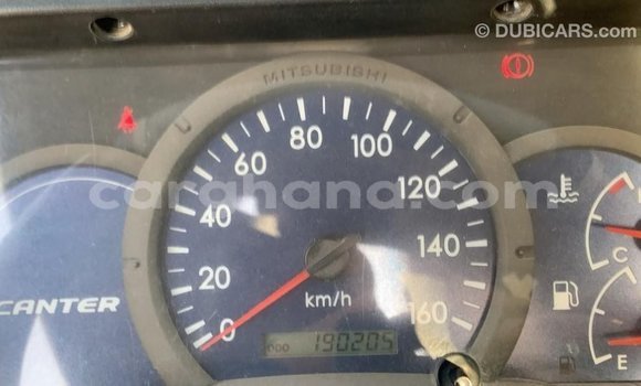 Ra Imported Mitsubishi i funfun Ọkọ̀ in Import - Dubai ni Ashanti Ra Imported Mitsubishi i funfun Ọkọ̀ in Import - Dubai ni Ashanti