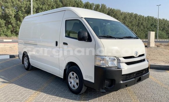 Sayi Imported Toyota Hiace White Mota in Import - Dubai a Ashanti Sayi Imported Toyota Hiace White Mota in Import - Dubai a Ashanti