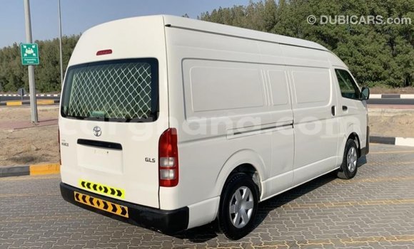 Sayi Imported Toyota Hiace White Mota in Import - Dubai a Ashanti Sayi Imported Toyota Hiace White Mota in Import - Dubai a Ashanti