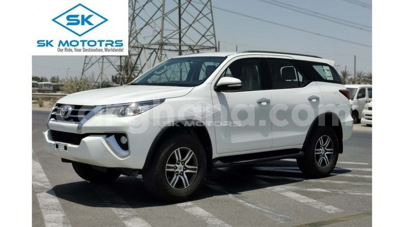 Big with watermark toyota fortuner ashanti import dubai 27058