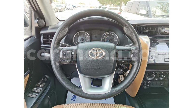 Big with watermark toyota fortuner ashanti import dubai 27058