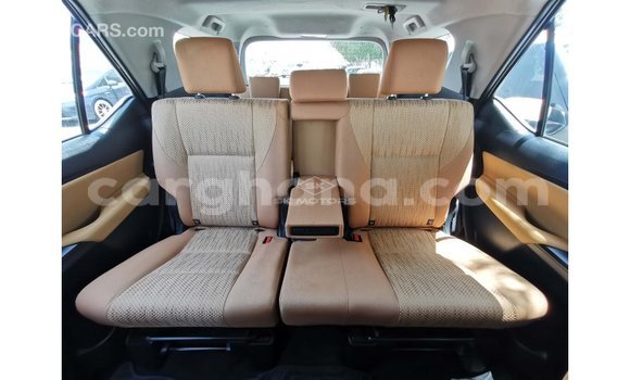 Ra Imported Toyota Fortuner funfun Ọkọ̀ in Import - Dubai ni Ashanti Ra Imported Toyota Fortuner funfun Ọkọ̀ in Import - Dubai ni Ashanti