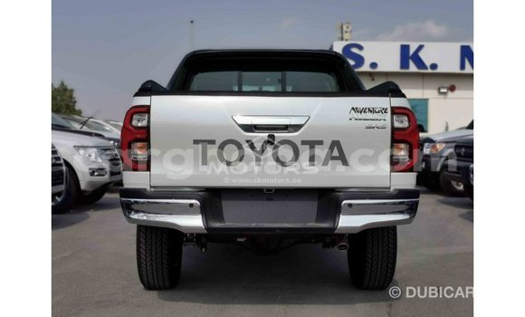 Sayi Imported Toyota Hilux White Mota in Import - Dubai a Ashanti Sayi Imported Toyota Hilux White Mota in Import - Dubai a Ashanti