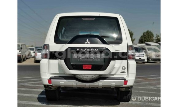 Sayi Imported Mitsubishi Pajero White Mota in Import - Dubai a Ashanti Sayi Imported Mitsubishi Pajero White Mota in Import - Dubai a Ashanti