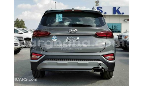 Sayi Imported Hyundai Santa Fe Sauran Mota in Import - Dubai a Ashanti Sayi Imported Hyundai Santa Fe Sauran Mota in Import - Dubai a Ashanti